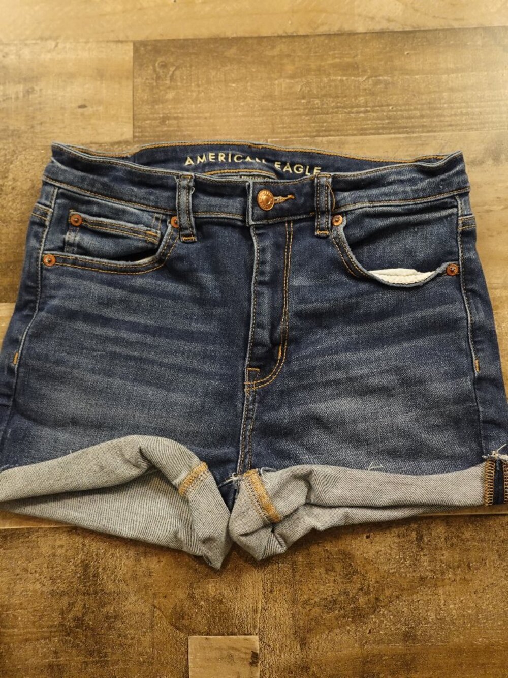 American Eagle Super High-Rise Shortie Shorts Women's Size 6 Dark Wash Cuffed